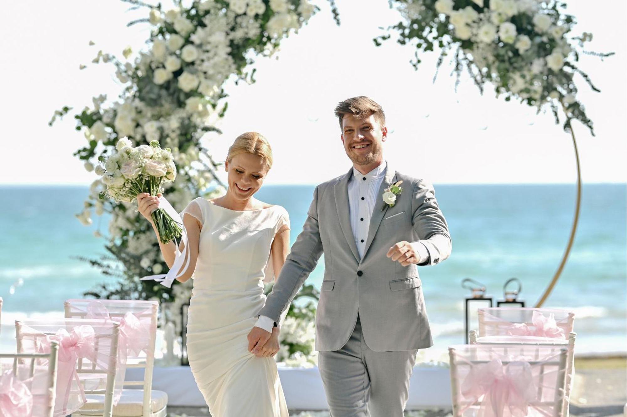 Le Meridien Phuket Beach Resort Karon Exterior foto Wedding at the Hotel