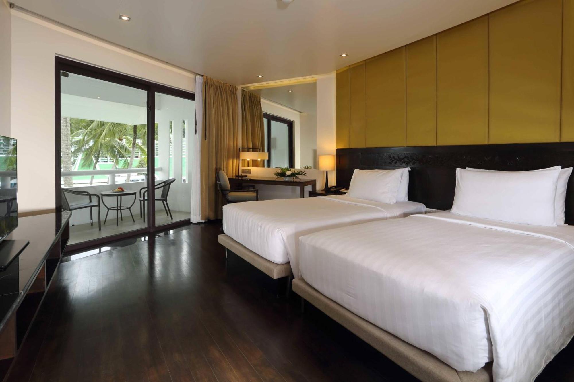 Le Meridien Phuket Beach Resort Karon Exterior foto